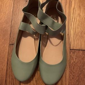 New York & Company Shoes